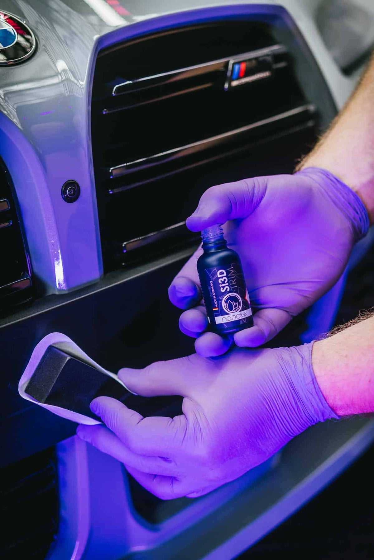 Protecție ceramică pentru plastice exterioare Nanolex Si3D Trim