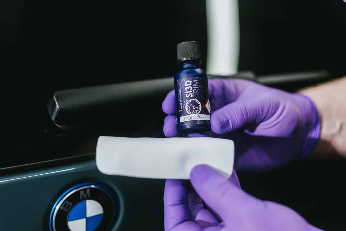 Protecție ceramică pentru plastice exterioare Nanolex Si3D Trim