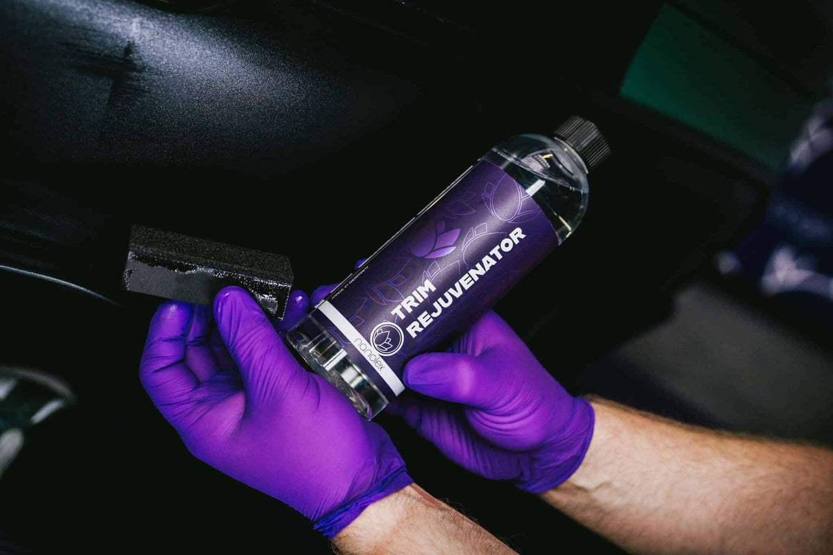 Renovare și protecție plastice exterioare Nanolex Trim Rejuvenator